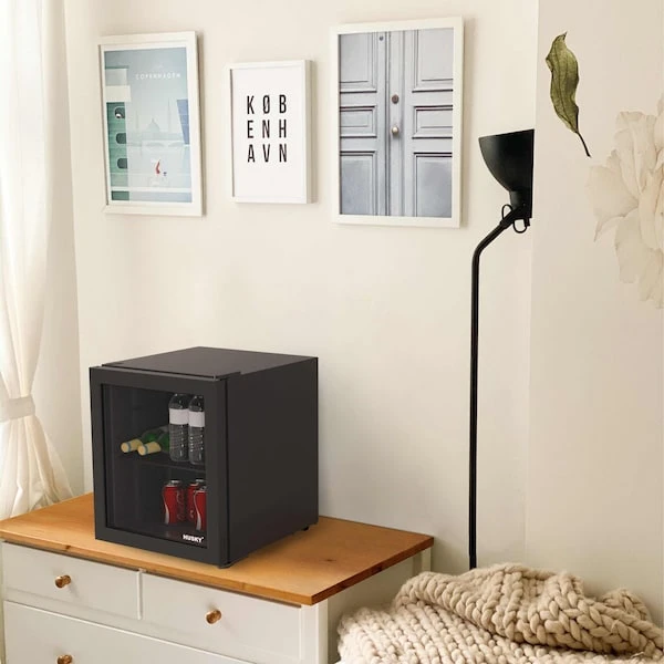 Husky Glass Door 1.6 Cu.Ft/46L Mini Fridge, Black - Image 4