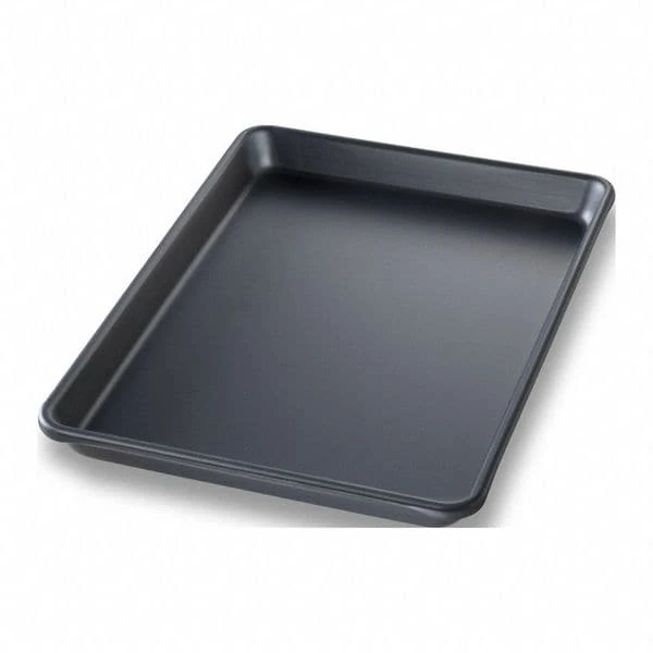 Quarter-Size Sheet Pan